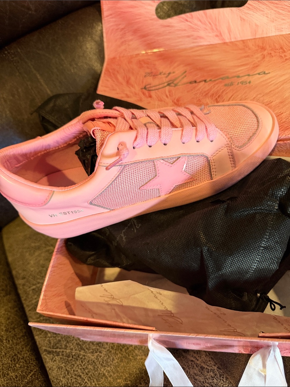 Vintage Havana Pink Star-Accent Lace-Up Sneaker